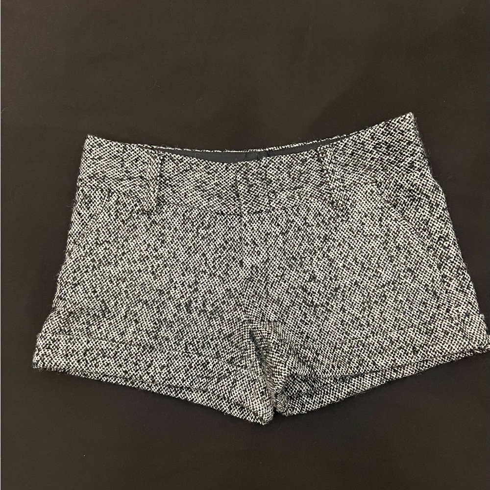 Wool tweed low rise cuffed shorts
